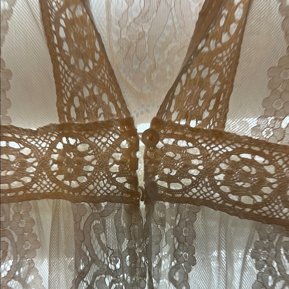 Main Strip White Lace Maxi Dress - Picture 3 of 5